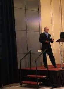 Dr Wright explaining venous and lymphatic interactions at FDRS conference 1 e1472851694836 217x300
