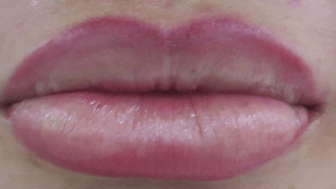 Second Lip liner
